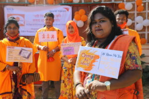 Groupe de femmes solidaires dans une communauté accompagnée par World Vision France, incarnant l'espoir et l'autonomisation collective