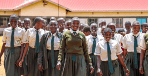 jeunes filles qui luttent contre le mariage précoce au kenya