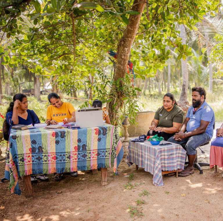 participants au groupe d'épargne et de crédit mis en place dans les programmes de world vision